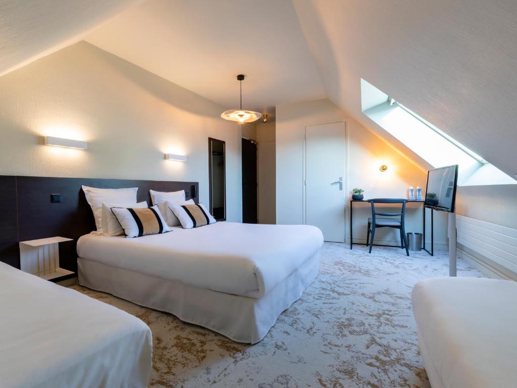 Chambre quadruple du Moka hôtel de Lorient